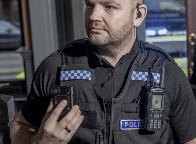 Motorola VB400 Body Camera VideoBadge - 64Gbyte