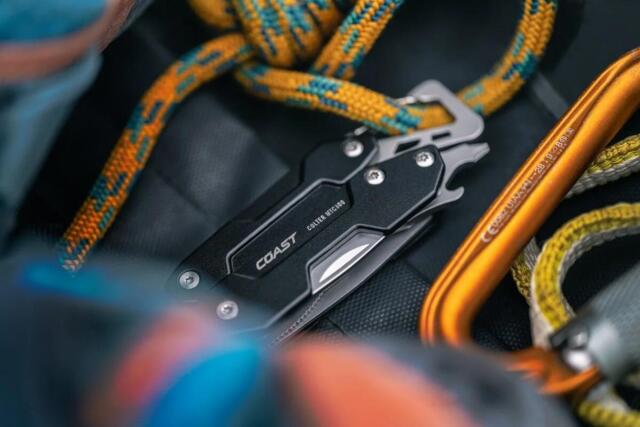Coast MTC300 multi-tool & lommekniv inkl. karabinhage